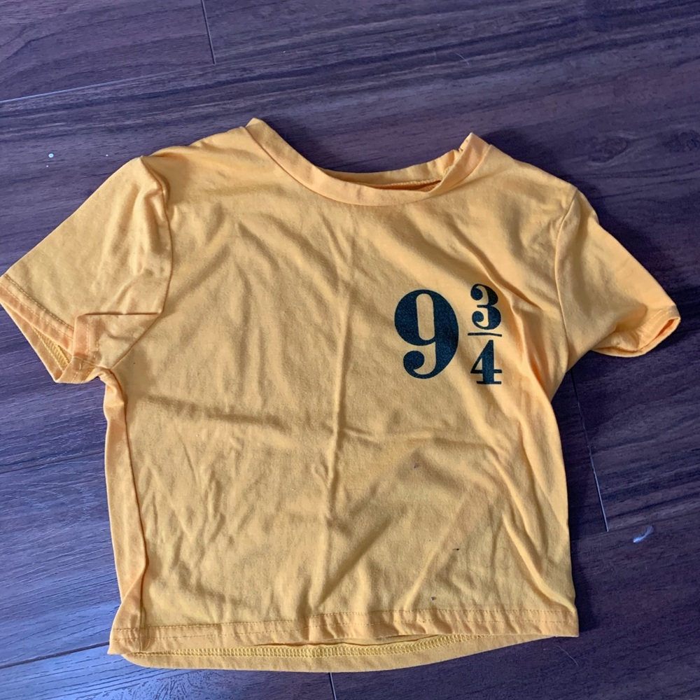 Harry Potter Yellow Crop Top Graphic T
